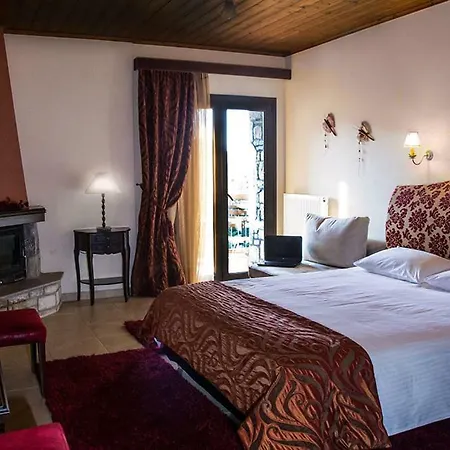 Χρυσοπελεια - Chrisopeleia Lake View