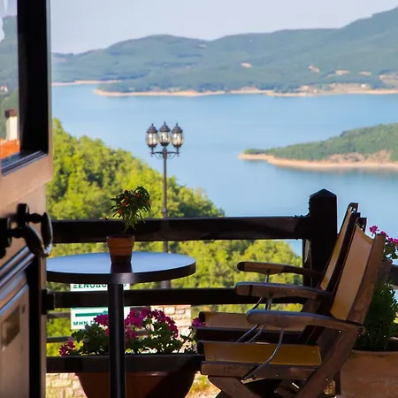Χρυσοπελεια - Chrisopeleia Lake View Neochori (Karditsa)