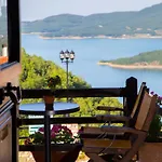 Χρυσοπελεια - Chrisopeleia Lake View Neochori (Karditsa)