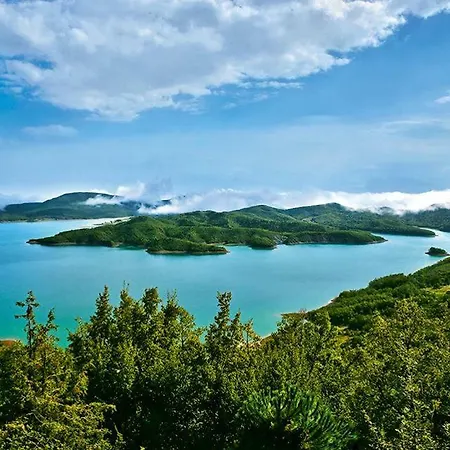 χρυσοπελεια - Chrisopeleia View Konukevi 4*