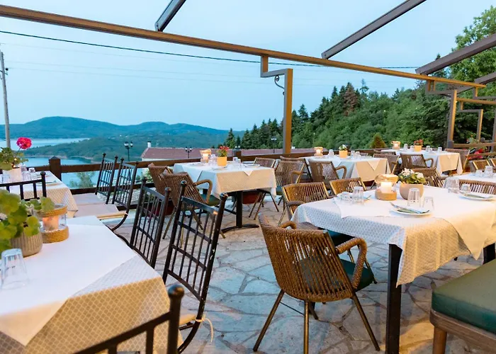 χρυσοπελεια - Chrisopeleia View Neochórion