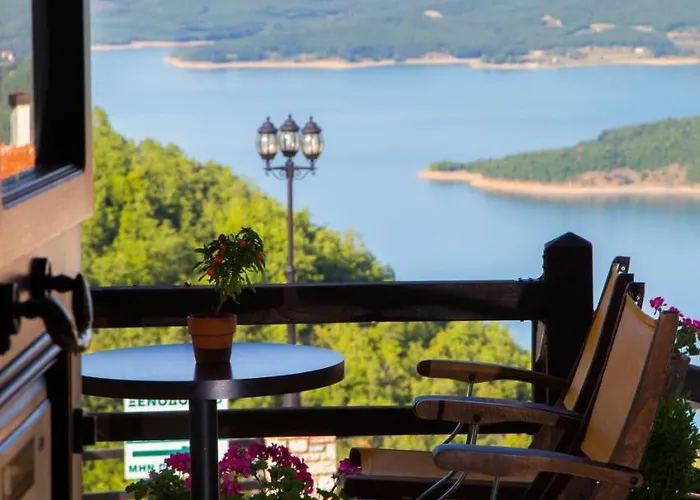 χρυσοπελεια - Chrisopeleia View Neochórion